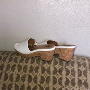 Woman’s white mountain Sandals